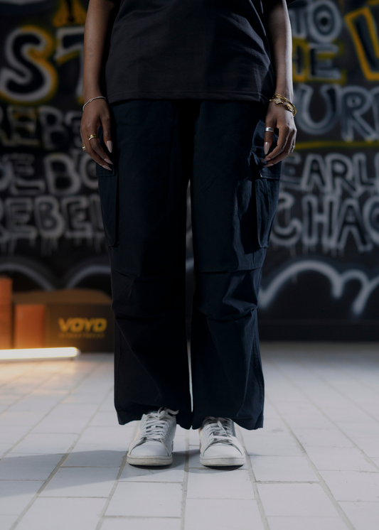 BAGGY UTILITY CARGO PANTS - BLACK