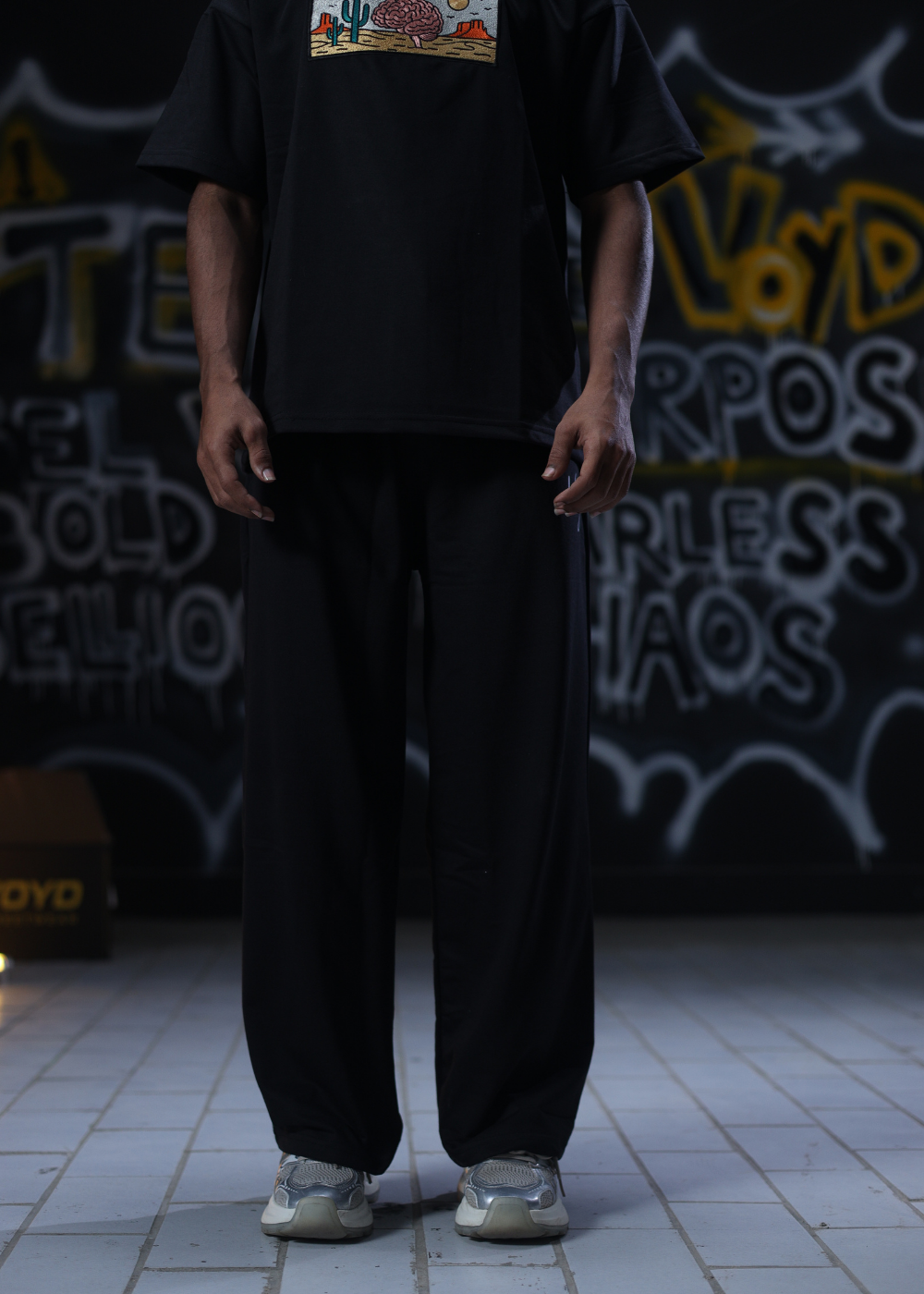 BAGGY WIDE-LEG TROUSERS - BLACK