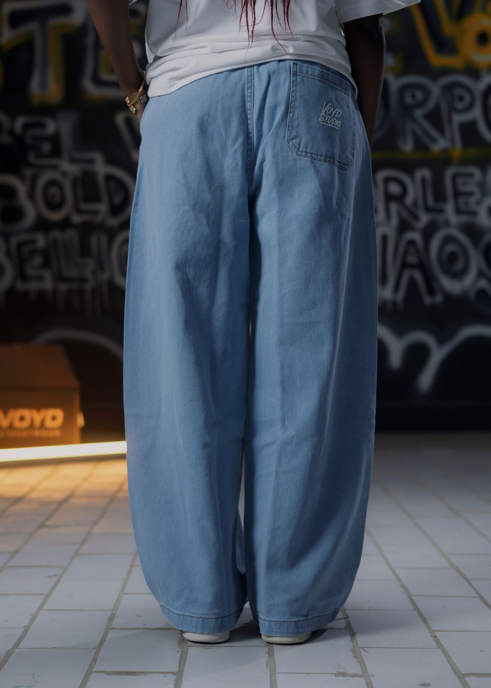 BAGGY DENIM JOGGER PANTS - LIGHT WASH