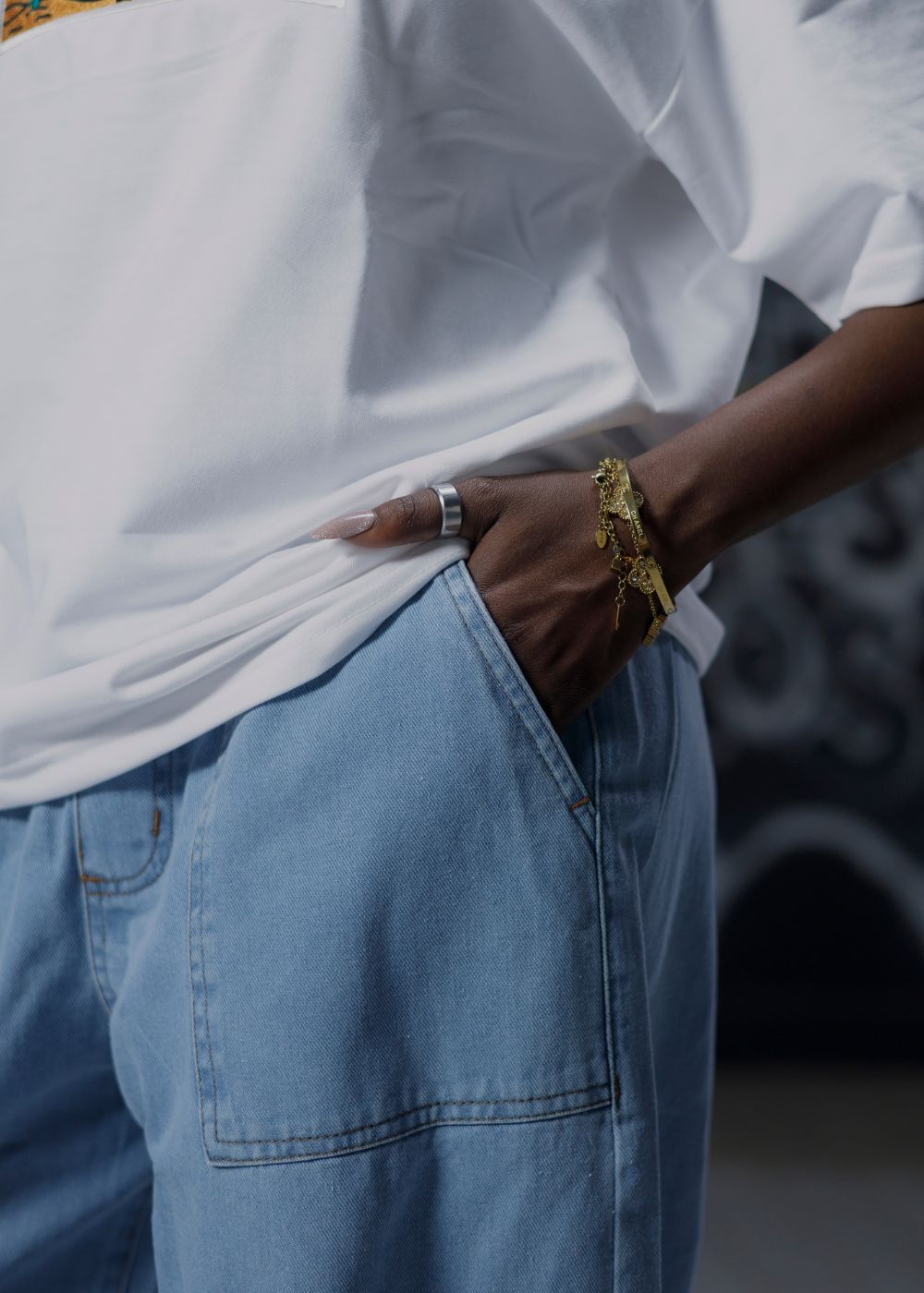 BAGGY DENIM JOGGER PANTS - LIGHT WASH