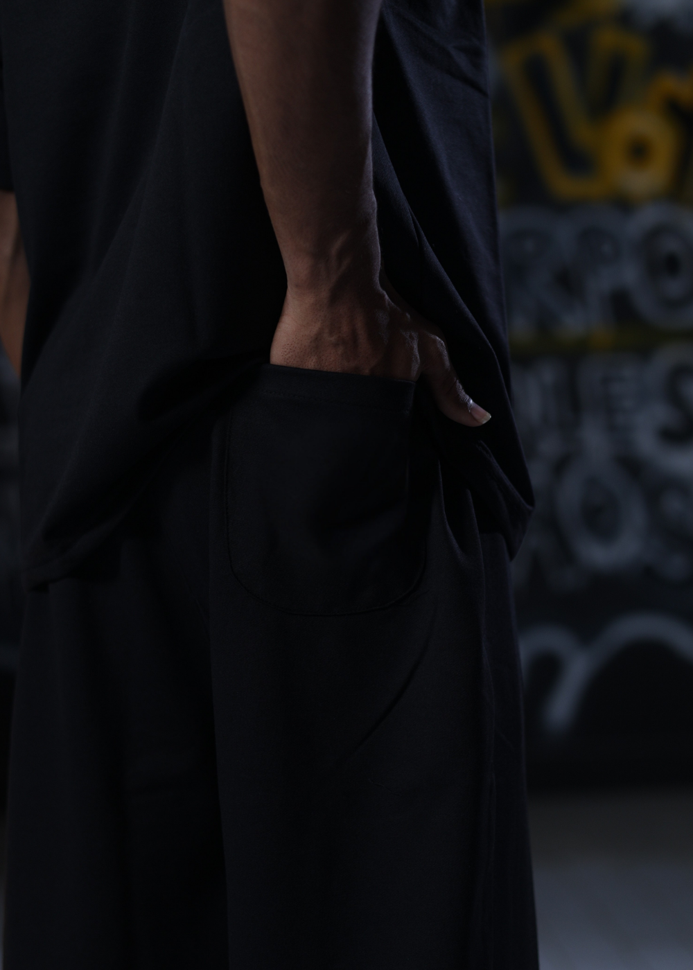 BAGGY WIDE-LEG TROUSERS - BLACK