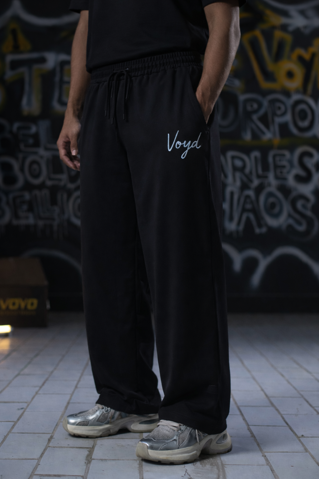 BAGGY WIDE-LEG TROUSERS - BLACK